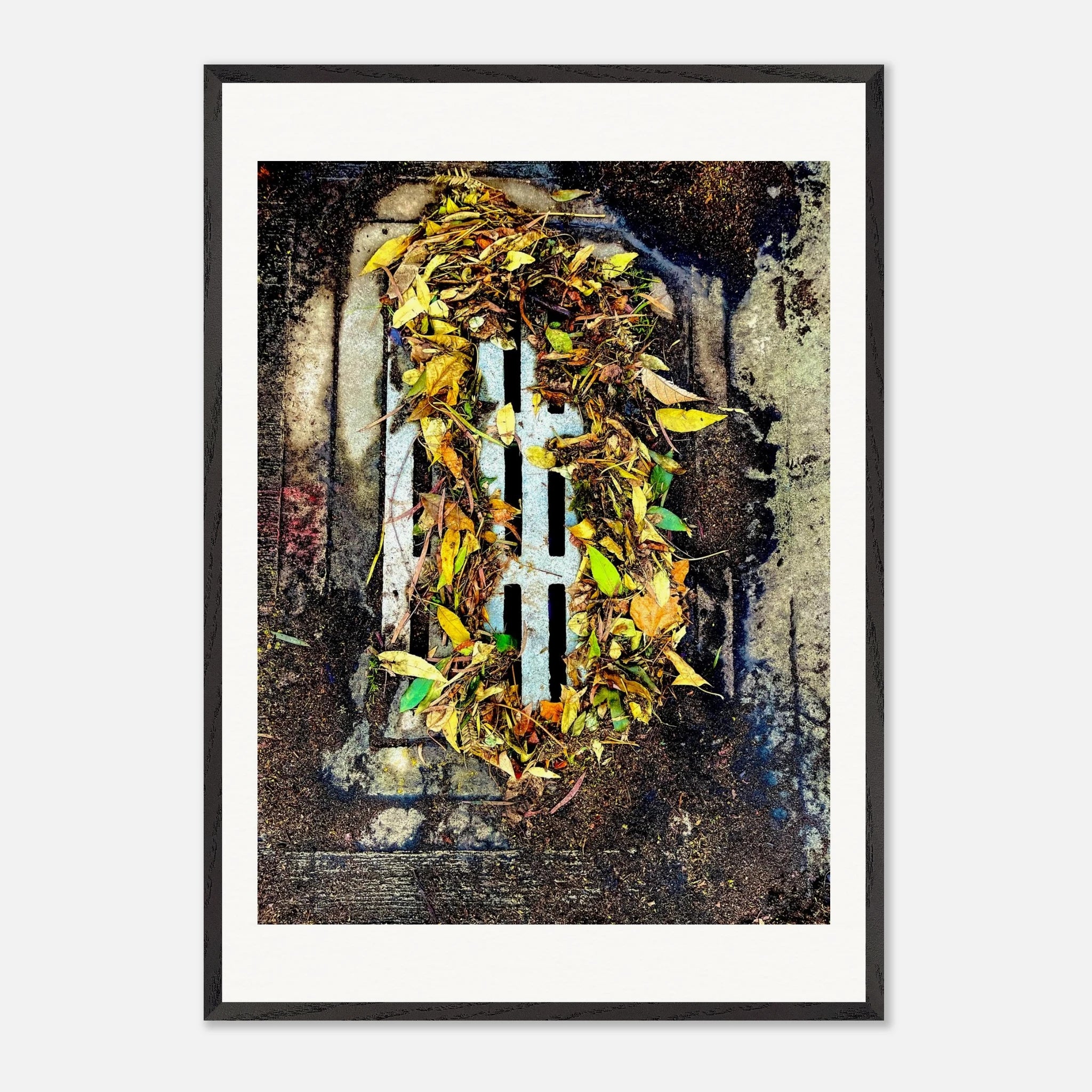 Water organizes leaf framed print displayed in modern interior